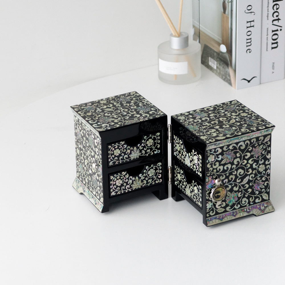 Masterpiece Peony Arabesque Seonbi Scholar Double-Lidded Secret Mother of Pearl Jewelry Box Najeonchilgi (Master Artisan Jang Tae-bok)