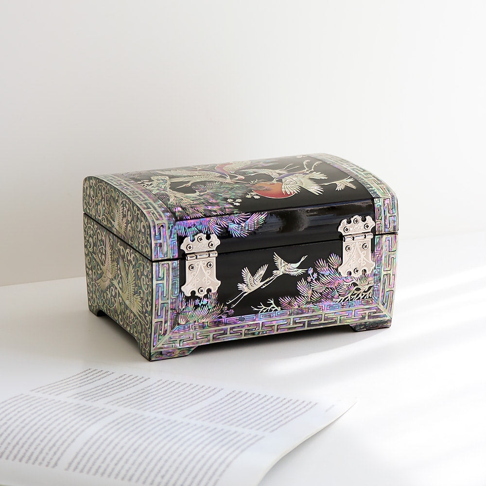 Najeonchilgi Rounded Pine & Crane Black 2-Tier Mother of Pearl Jewelry Box, 18 cm (Master Artisan Jang Tae-bok)