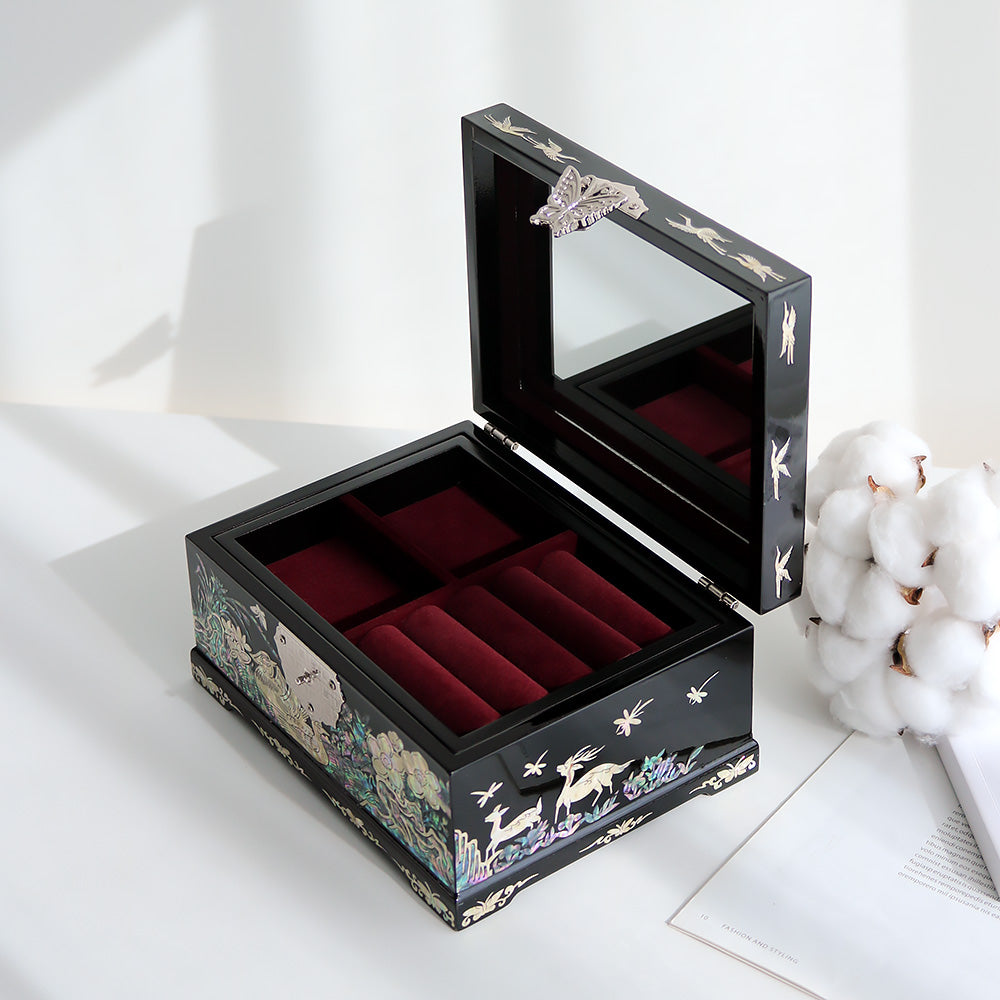 Najeonchilgi Painted Moon Pine & Crane Mother of Pearl Jewelry Box Black, 18 cm