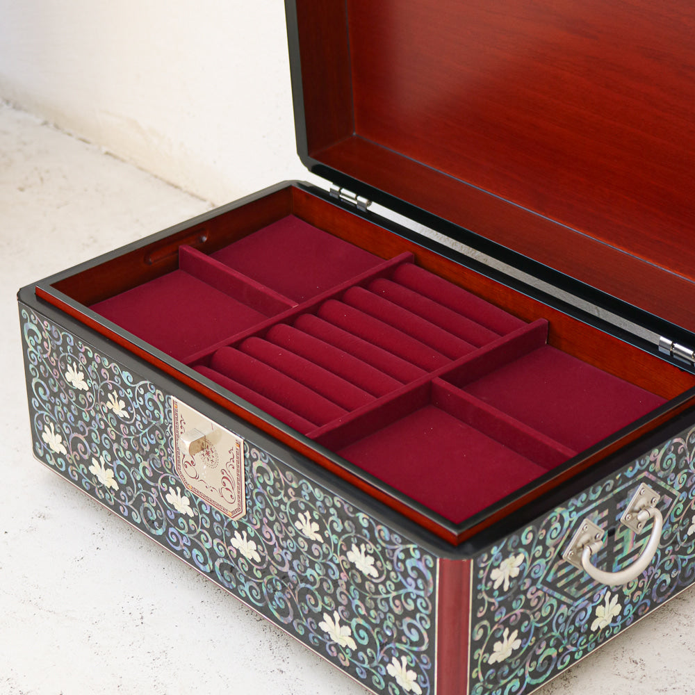 Najeonchilgi Crane Arabesque Subok Longevity & Fortune Ottchil Lacquer Mother of Pearl Jewelry Box, 40 cm