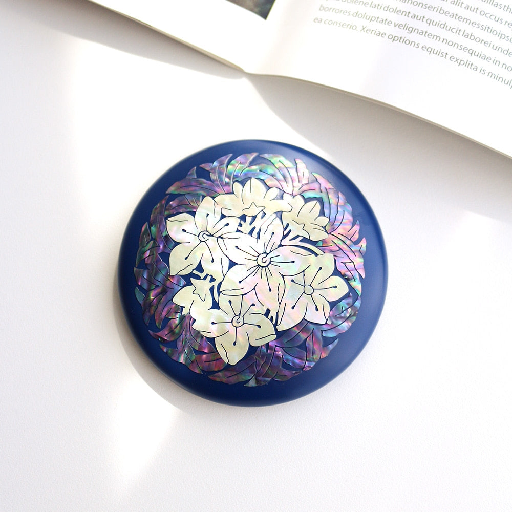 Najeonchilgi Round Vivid Mother of Pearl Hand Mirror (Flower)