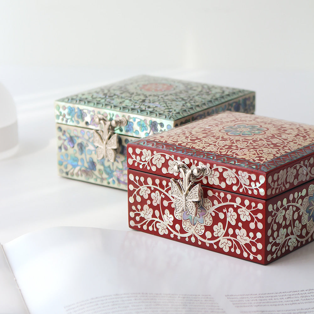Najeonchilgi Plum Blossom Arabesque Mini Mother of Pearl Jewelry Box, 11 cm