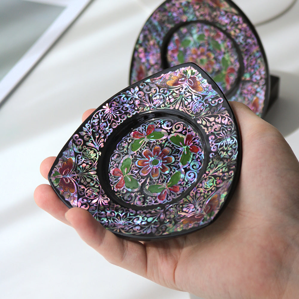 2-Piece Set: Najeonchilgi Butterfly Arabesque Tea Coaster Large & Ornament Stand (Master Artisan Lee Won-geun)