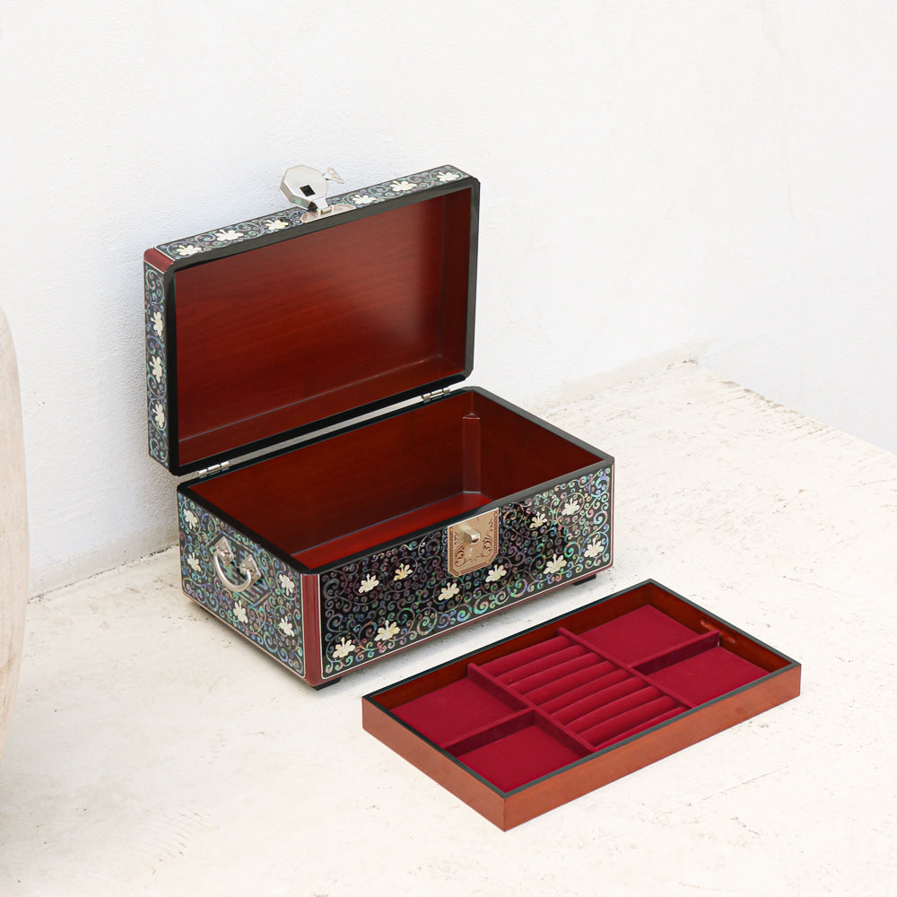 Najeonchilgi Crane Arabesque Subok Longevity & Fortune Ottchil Lacquer Mother of Pearl Jewelry Box, 40 cm