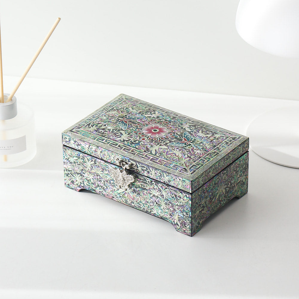 Najeonchilgi Butterfly Arabesque 2-Tier Joseon Style Mother of Pearl Jewelry Box, 18 cm (Master Artisan Jang Tae-bok)