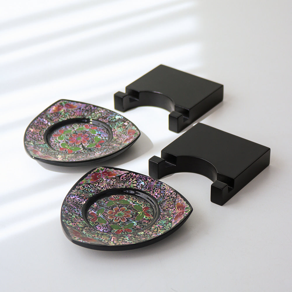2-Piece Set: Najeonchilgi Butterfly Arabesque Tea Coaster Large & Ornament Stand (Master Artisan Lee Won-geun)