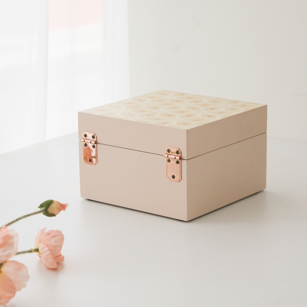 Najeonchilgi Mother of Pearl Jewelry Box, 15 cm
