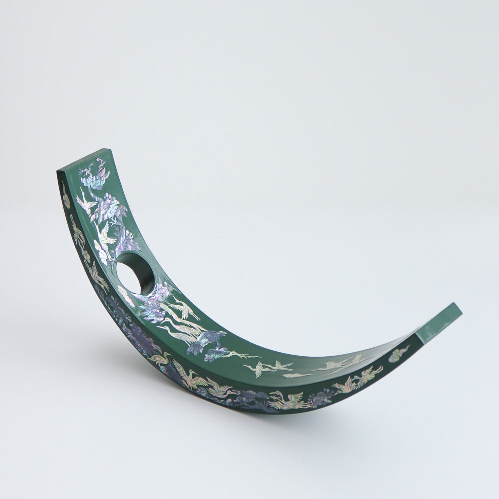 Najeonchilgi Pine & Crane Vivid Mother of Pearl Wine Holder
