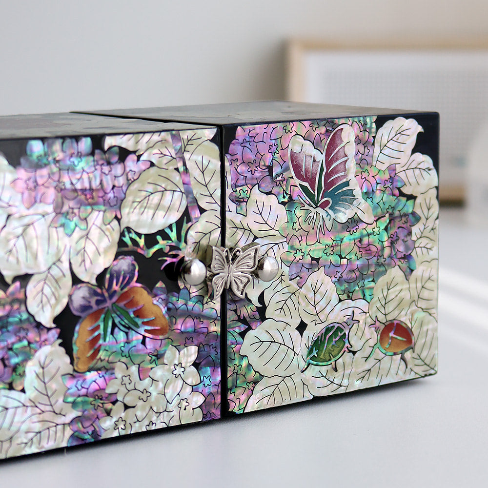 Najeonchilgi Hydrangea Double-Lidded Mother of Pearl Jewelry Box Black (Master Artisan Jang Tae-bok)