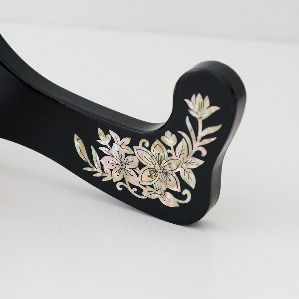 Masterpiece Najeon White Peacock Oval Tray Stand, 39 cm (Master Artisan Kim Young-man)