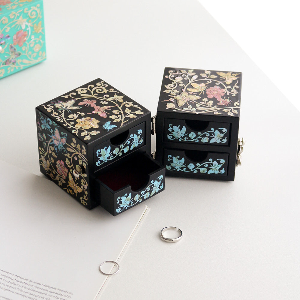 Najeonchilgi Vivid Butterfly Mini Mother of Pearl Double-Lidded