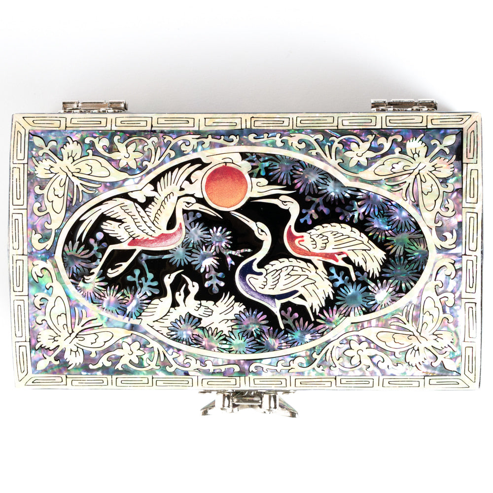 Mother of Pearl Jewelry Box Butterfly Motif Najeonchilgi Lacquerware Ring Box
