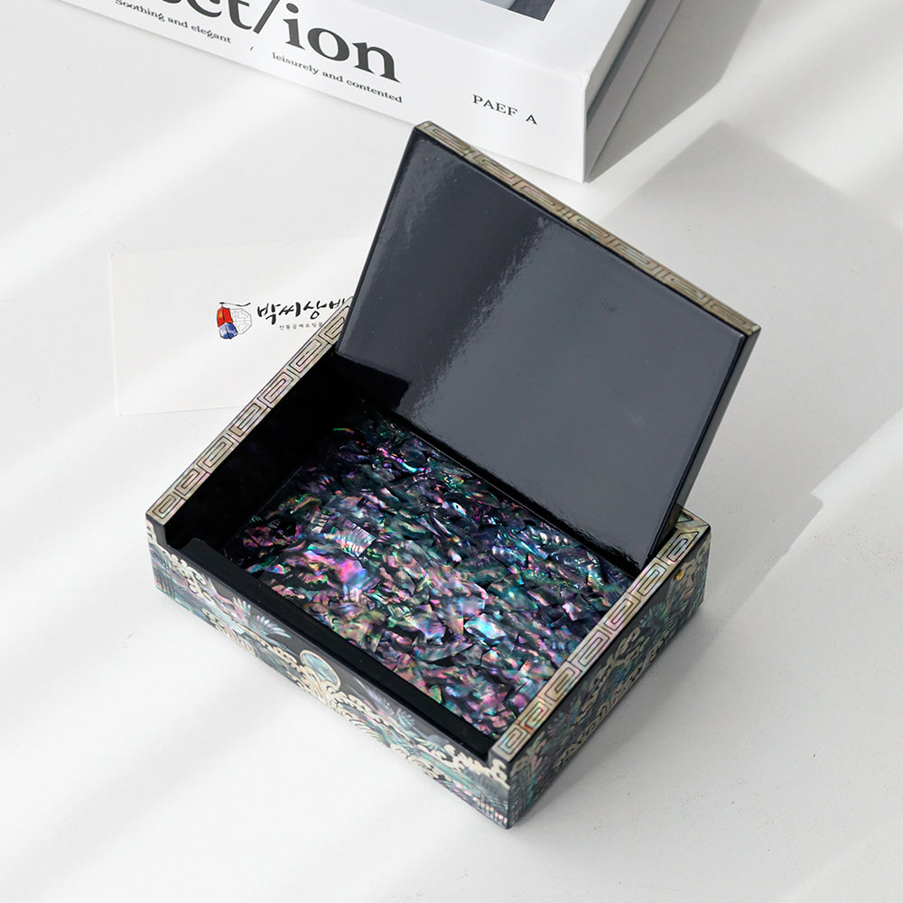 Najeonchilgi Auto Open Crane and Pine Mother-of-Pearl Business Card Box