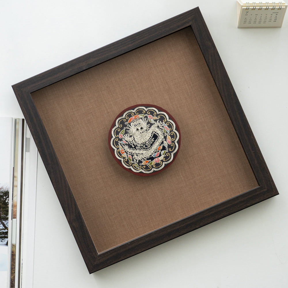 Traditional Royal Dragon Emblem Embroidery Frame, Silver Thread