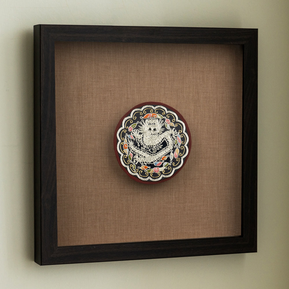 Traditional Royal Dragon Emblem Embroidery Frame, Silver Thread