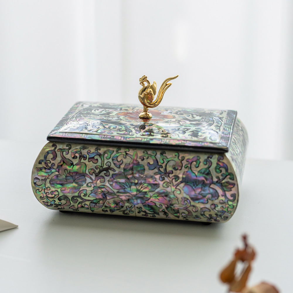 Najeonchilgi Mother-of-Pearl Business Card Box with Phoenix Finial, 11.5 cm