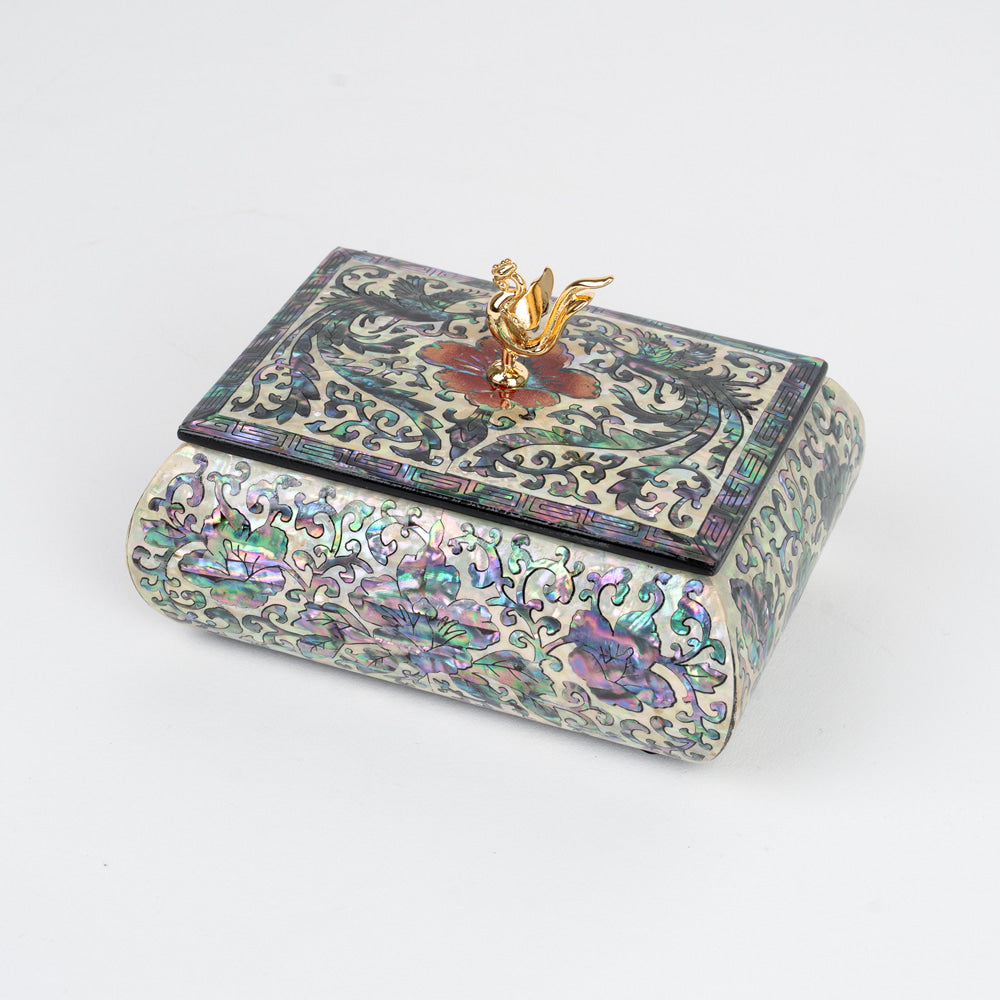 Najeonchilgi Mother-of-Pearl Business Card Box with Phoenix Finial, 11.5 cm