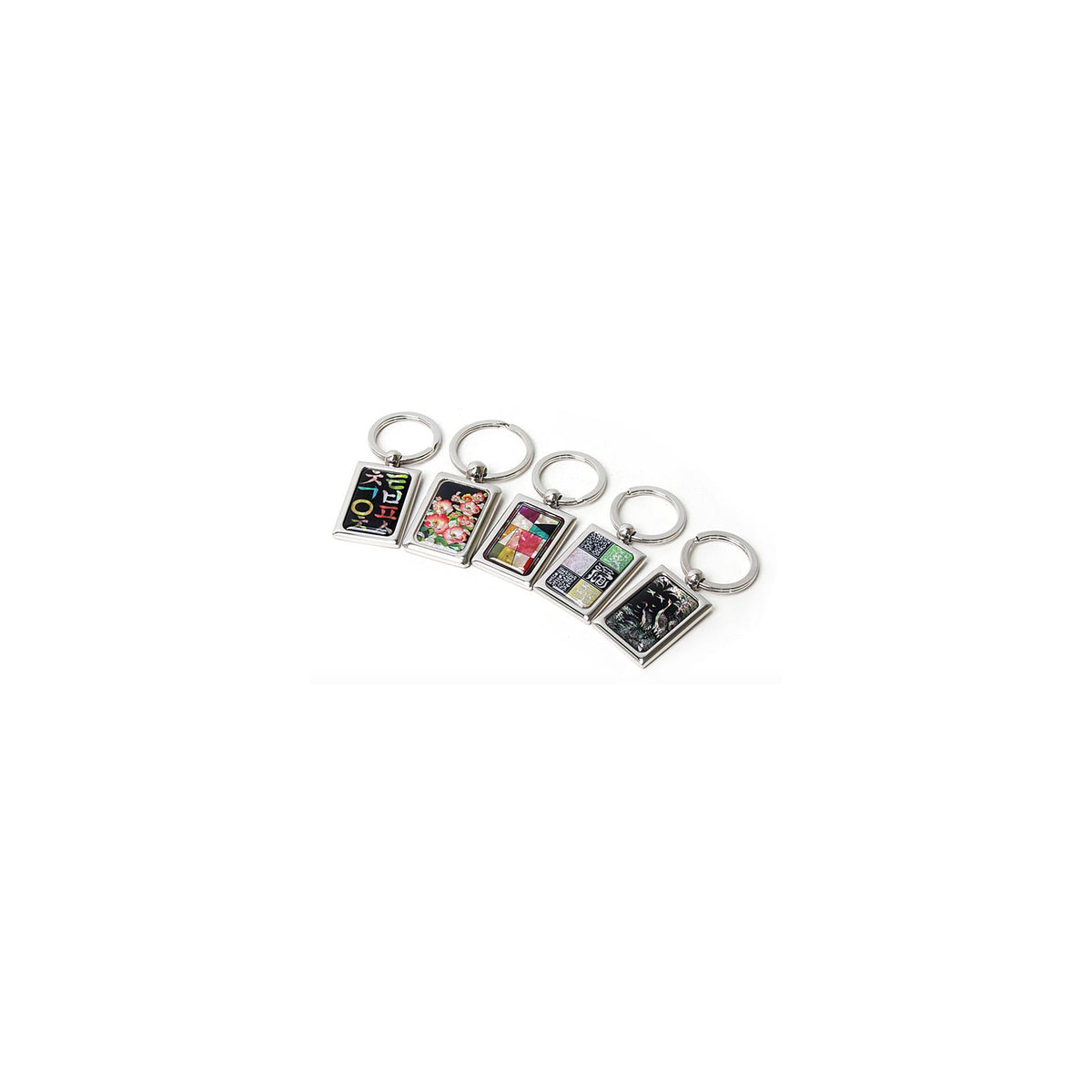 Najeon Square Keyring (Flower Jogakbo Patchwork Pine & Crane Four Gentlemen Hangul) – detail view 1 [KS-CUT:P0000GWE:b06ba9858bcf]