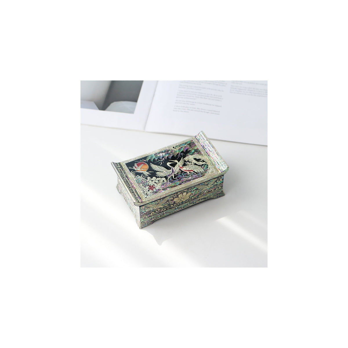 Premium Najeon Pine & Crane Seonbi Scholar Box – detail view 1 [KS-CUT:P0000DNR:865a5ef22dc3]