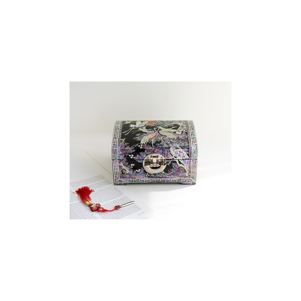 Najeonchilgi Rounded Pine & Crane Black 2 Tier Mother of Pearl Jewelry Box Jewelry Box, 18 cm (Master Artisan Jang Tae-bok) – detail view 2 [KS-CUT:P0000JAV:0fe7a7868135]