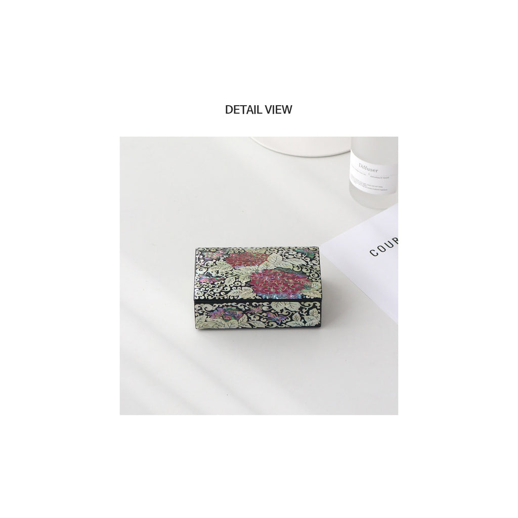 Premium Najeon Hydrangea Business Card Case (Master Artisan Jang Tae-bok) – detail view 3 [KS-CUT:P0000IIL:68cbc27b063a]