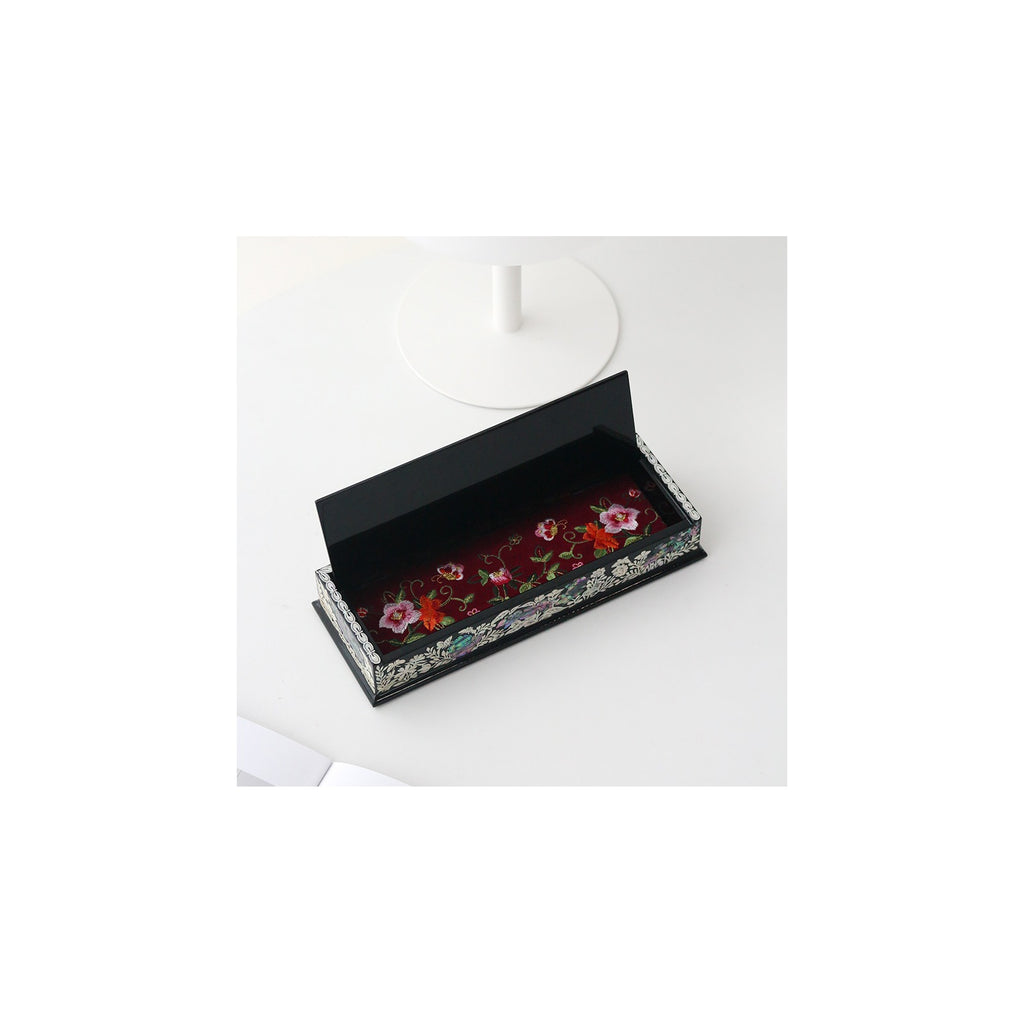 Masterpiece Najeon Auto Open Pen Case (Master Artisan Kim Young-man) – detail view 3 [KS-CUT:P0000VTE:14a8996fb885]