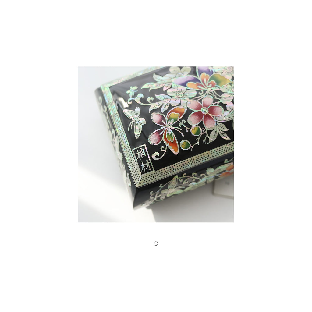 Masterpiece Najeon Rounded Plum Blossom Business Card Case (Master Artisan Kim Young-man) – detail view 4 [KS-CUT:P0000DAD:3b697b5c4d3f]
