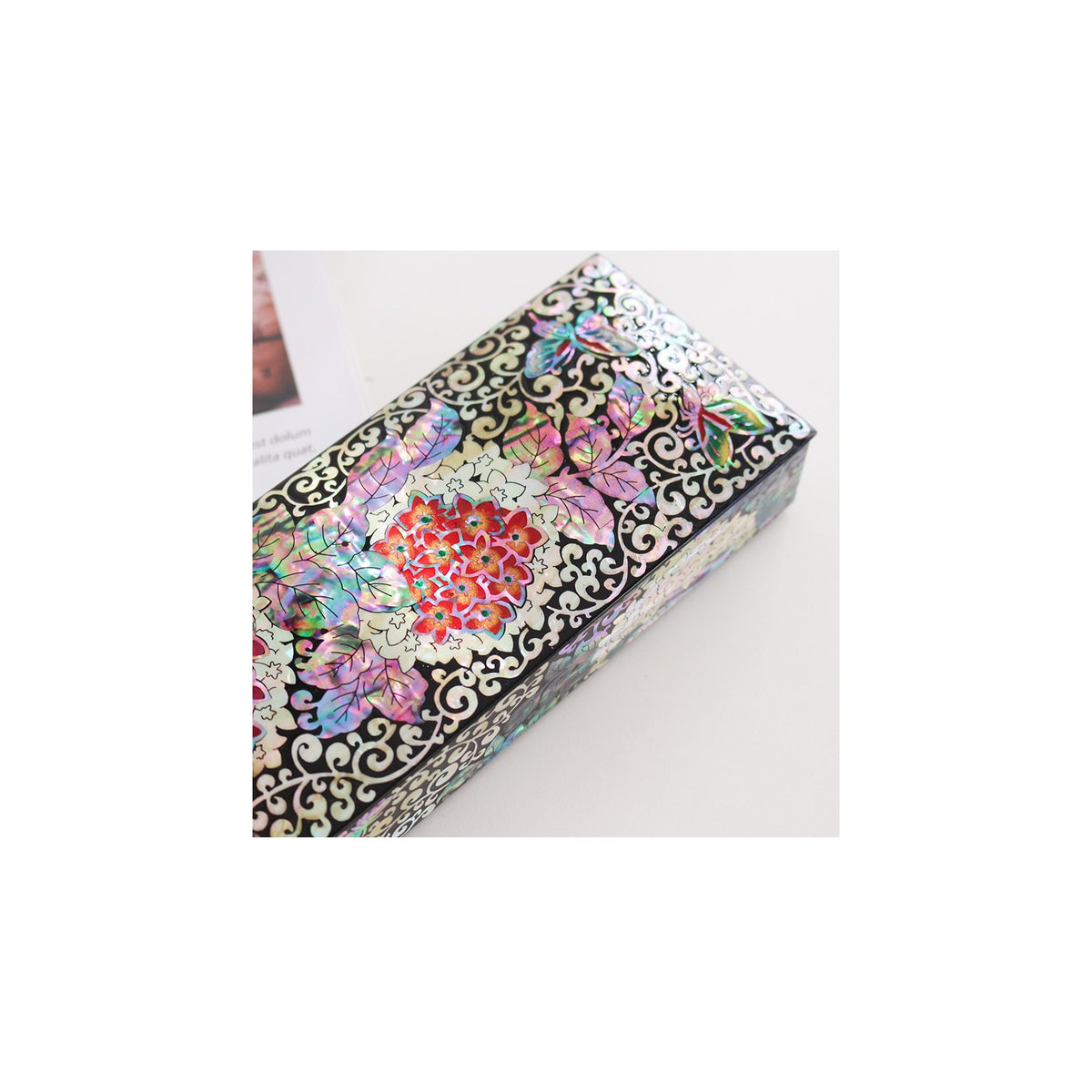 Premium Najeon Hydrangea Pen Case (Master Artisan Jang Tae-bok) – detail view 4 [KS-CUT:P0000MHQ:e492f78d965d]