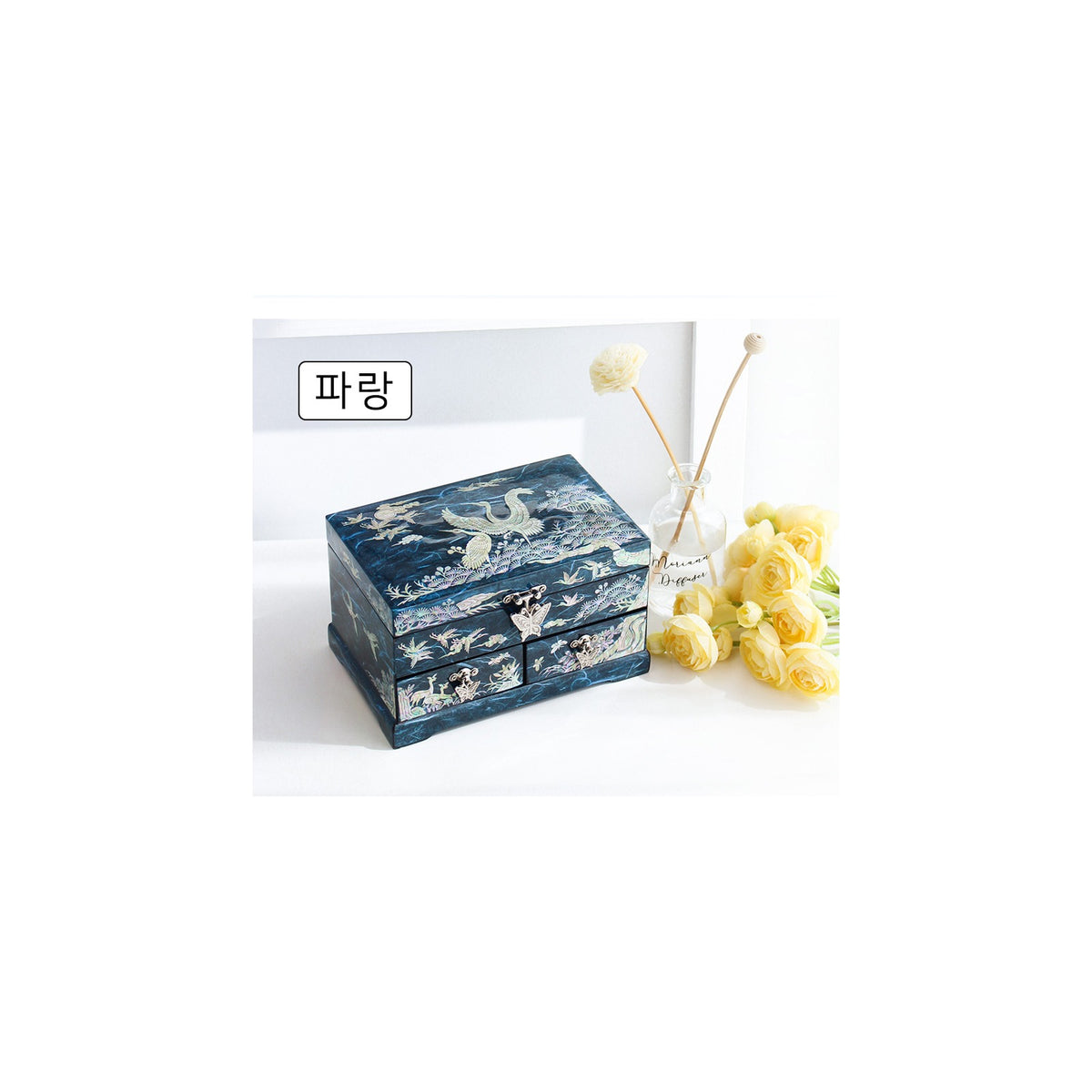 Najeonchilgi 1 Tier Hanji Pine & Crane 2 Drawer Mother of Pearl Jewelry Box Jewelry Box – detail view 4 [KS-CUT:P0000TRF:940c48d72e6a]