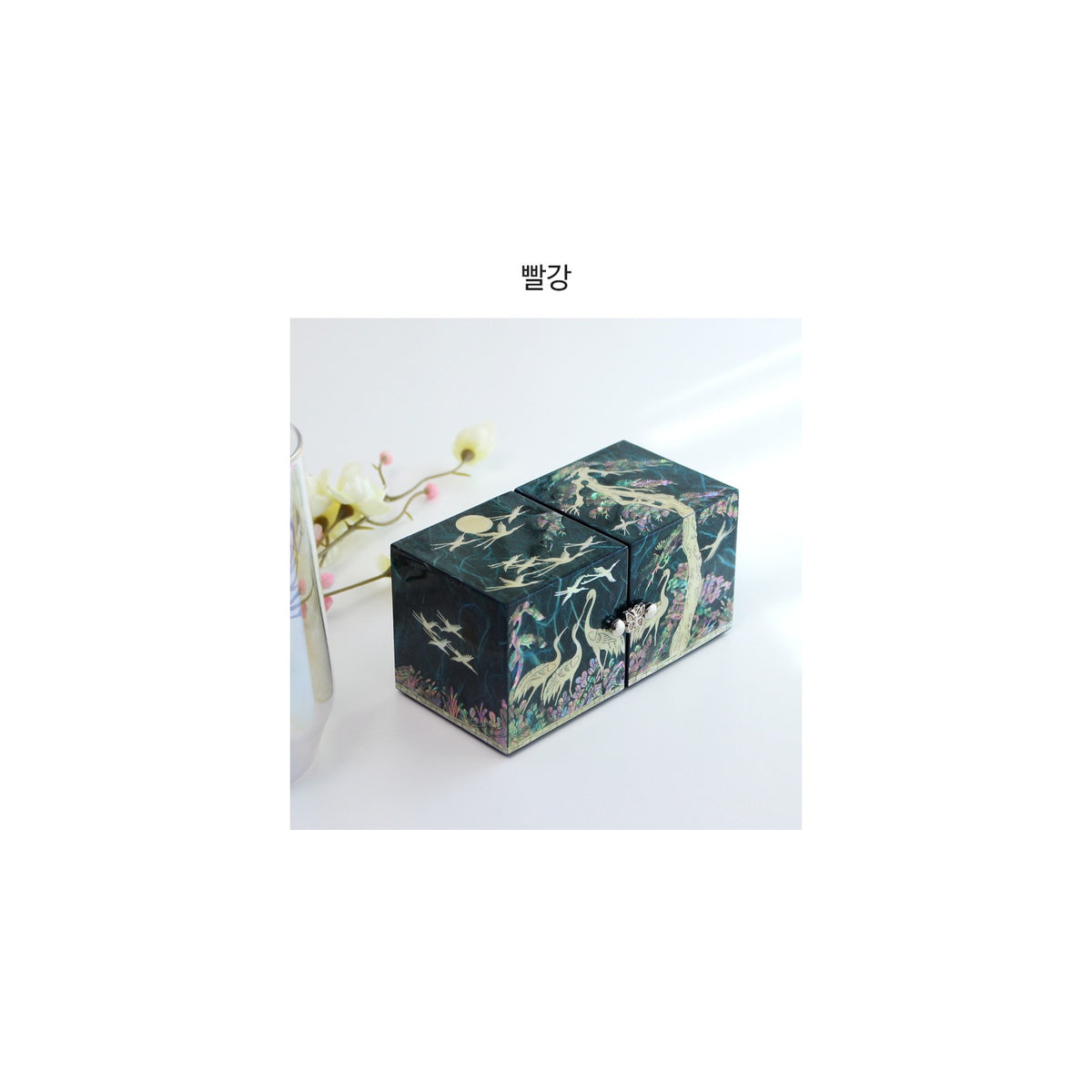 Hanji Mini Mother of Pearl Double Lidded Small (Pine & Crane) Secret Jewelry Box Jewelry Box – detail view 4 [KS-CUT:P0000QNG:61da2fdb1e1e]