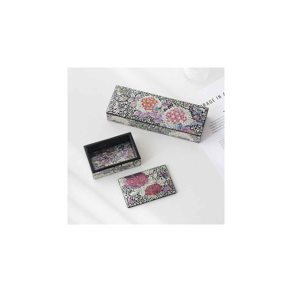 Premium Najeon Hydrangea Business Card Case (Master Artisan Jang Tae-bok) – detail view 4 [KS-CUT:P0000IIL:2bc16bfbf80e]