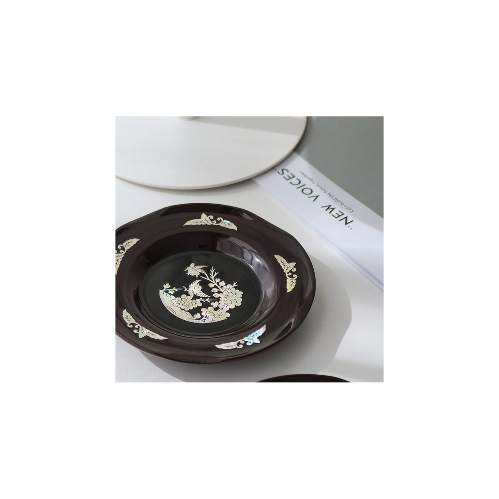 6-Piece Set: Najeonchilgi Arabesque Four Gentlemen Tea Coaster Set (Plum Blossom) Mother of Pearl Coaster Traditional Coaster (Master Artisan Lee Won-geun) – detail view 5 [KS-CUT:P0000ICA:56b63f1d512d]