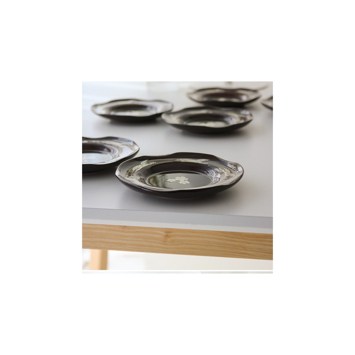 6-Piece Set: Najeonchilgi 5 Crane Tea Coaster Set Mother of Pearl Coaster Traditional Coaster (Master Artisan Lee Won-geun) – detail view 6 [KS-CUT:P0000IBW:7955a4729f2e]