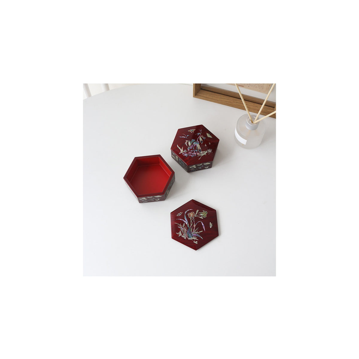 Premium Najeon Stacked Box Hexagonal Multi Purpose Box (Chochungdo) (Najeonchilgi) (Master Artisan Park Jin-seop) – detail view 6 [KS-CUT:P0000GZR:5096665a3b4f]