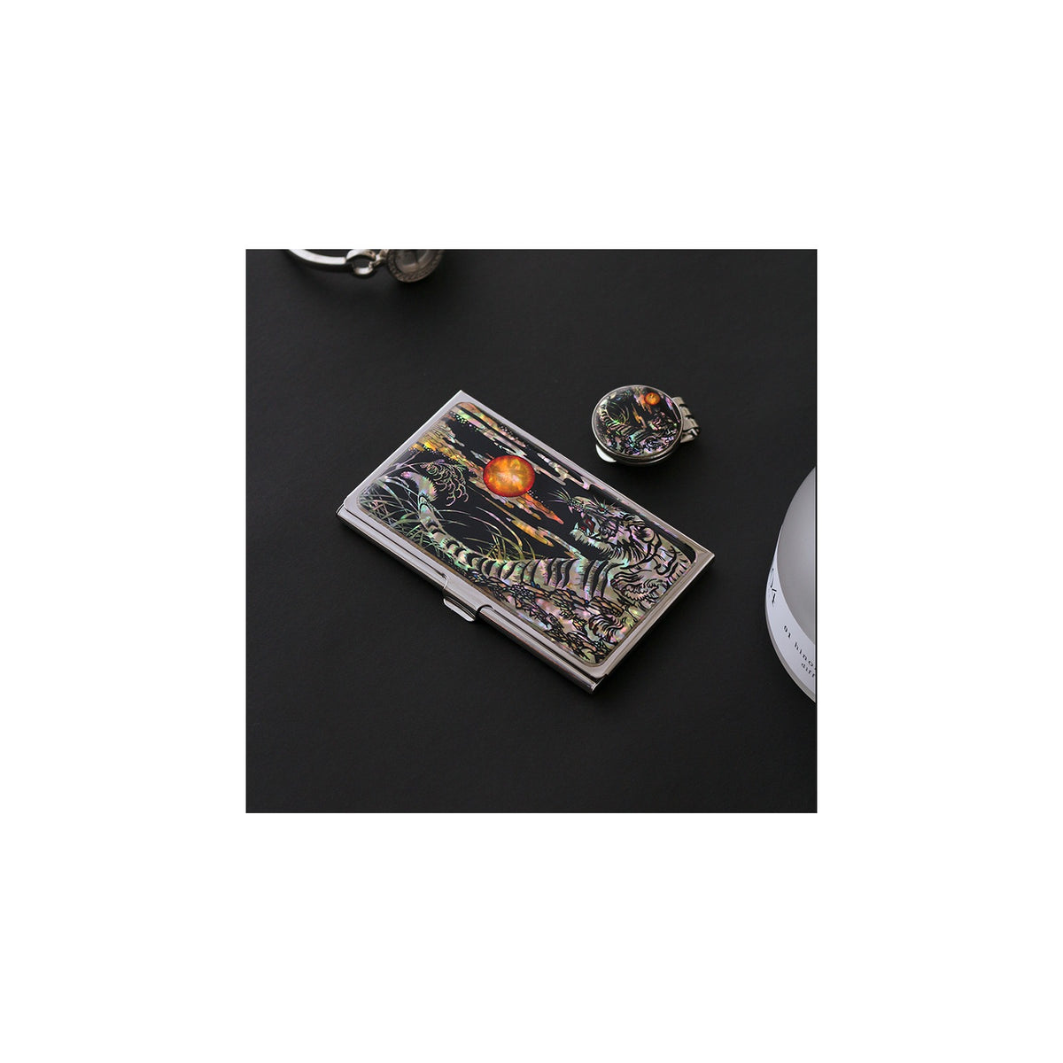 2-Piece Set: Business Card Case Golf Ball Marker K(Traditional) – detail view 7 [KS-CUT:P0000PNF:03646a98e06c]
