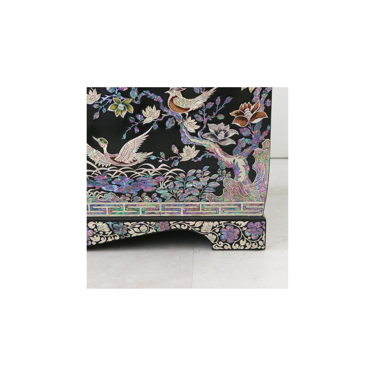 Masterpiece Najeon Bridal Painted Peony of Wealth Bongchae Wedding Box (Black) – detail view 8 [KS-CUT:P0000MPC:cf884915a252]