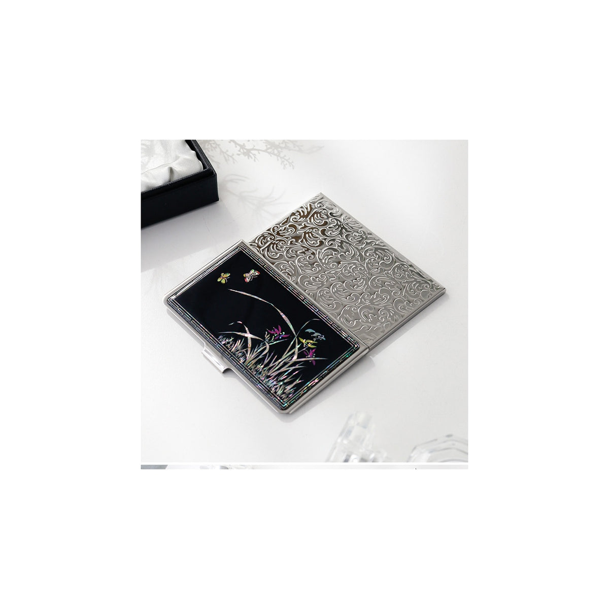 Mother of Pearl Business Card Case (Arabesque Butterfly) – detail view 8 [KS-CUT:P0000HCH:c89e92d8a858]