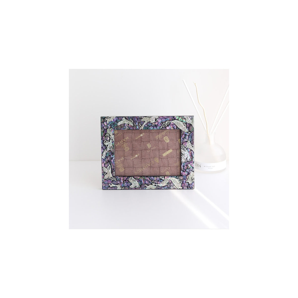 Najeonchilgi Pine & Crane Mother of Pearl Frame (Large) – detail view 9 [KS-CUT:P0000FUN:ab0398543cda]