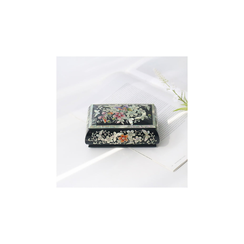 Masterpiece Najeon Rounded Plum Blossom Business Card Case (Master Artisan Kim Young-man) – detail view 10 [KS-CUT:P0000DAD:056a44fc3346]